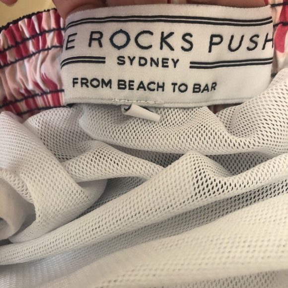 The Rocks Push Balmoral Mid Length Navy Stripe Board Shorts Sz 36 Beach To Bar - Picture 4 of 7